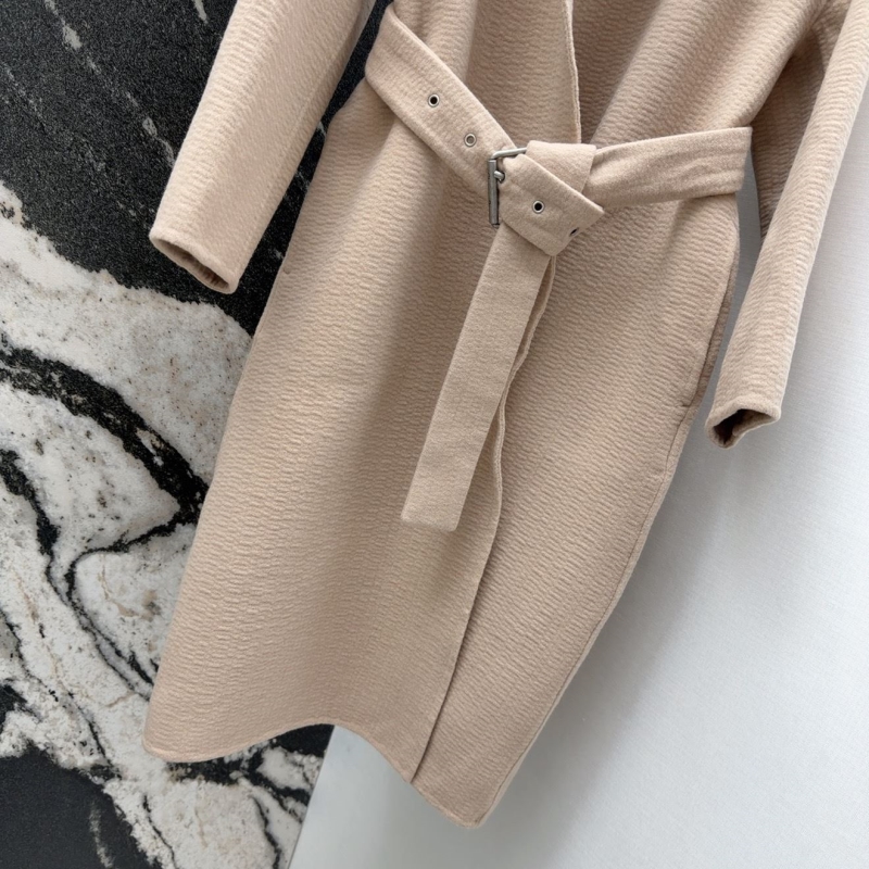 chr1st1an D10r outwear